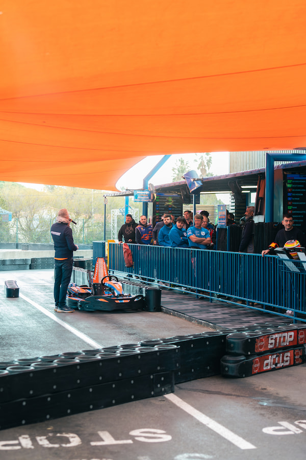 Tous en piste-karting-Hyères-1 Karting, Tous en piste, à Hyères