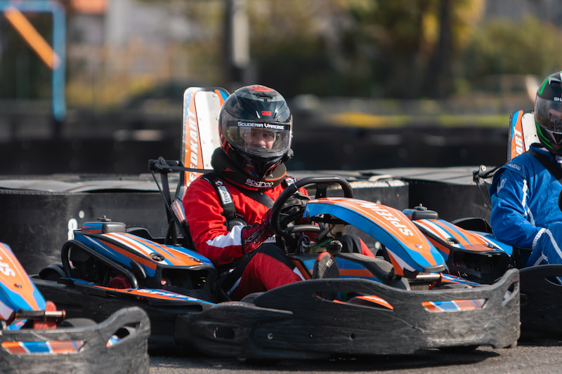 Tous en piste-karting-Hyères-14 Karting, Tous en piste, à Hyères