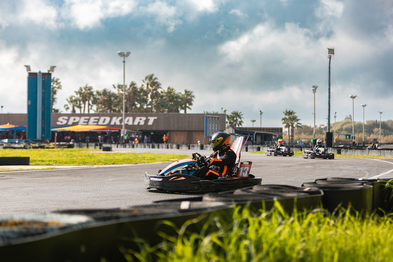 Tous en piste-karting-Hyères-20 Karting, Tous en piste, à Hyères