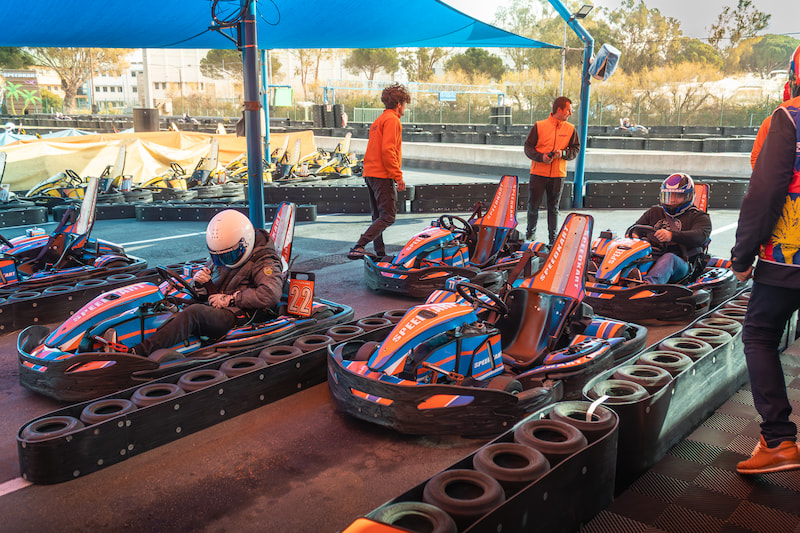 Tous en piste-karting-Hyères-31 Karting, Tous en piste, à Hyères
