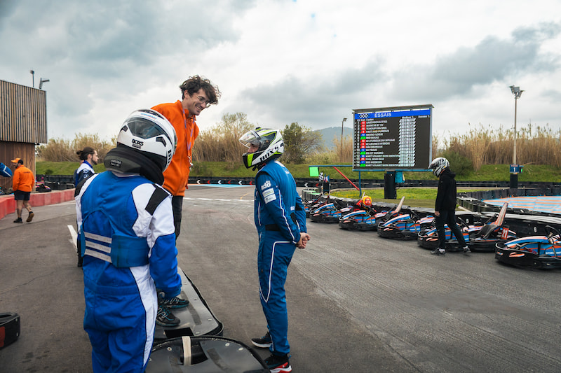 Tous en piste-karting-Hyères-37 Karting, Tous en piste, à Hyères