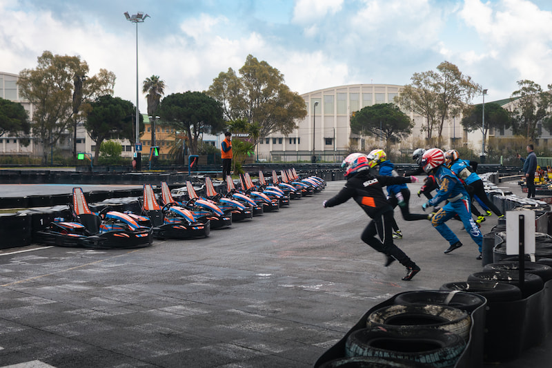 Tous en piste-karting-Hyères-40 Karting, Tous en piste, à Hyères