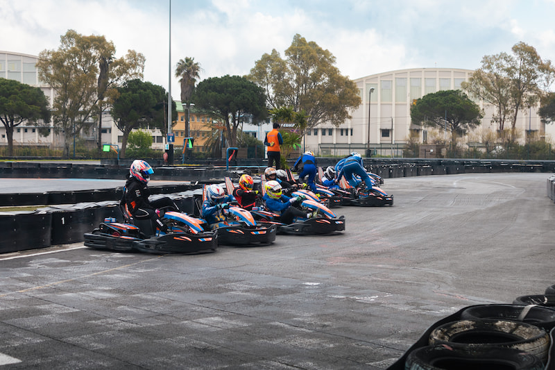 Tous en piste-karting-Hyères-43 Karting, Tous en piste, à Hyères